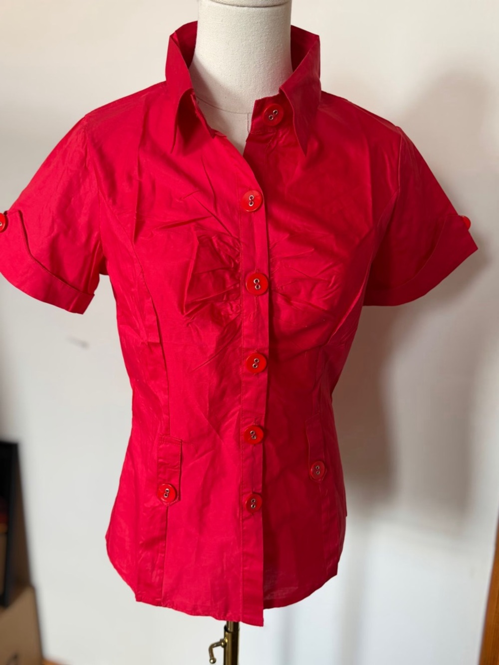 Women’s Red Short-Sleeve Button Front Blouse